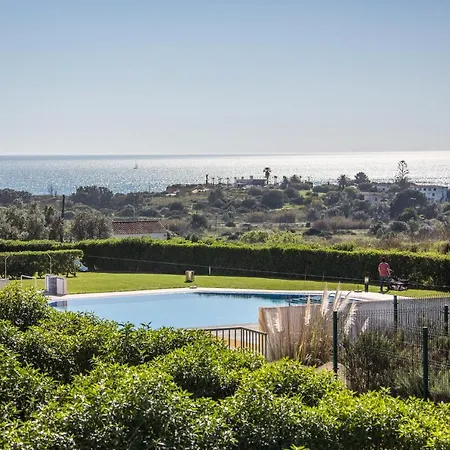 Family Sea View 아파트